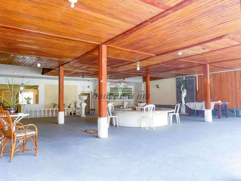 House with 4 bedrooms, 5 bathrooms and 6 parking spots — photo 2