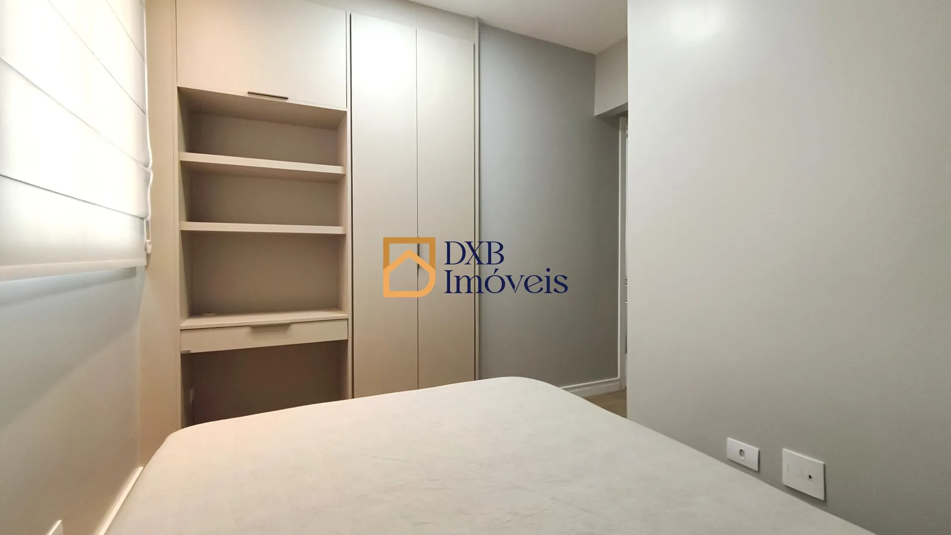 2 en-suite bedroom apartment with open-plan kitchen — photo 16