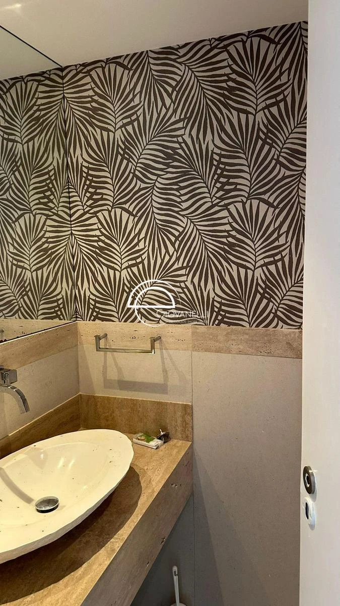 Apartamento de 300 m² com banheira e vista para a água — photo 29