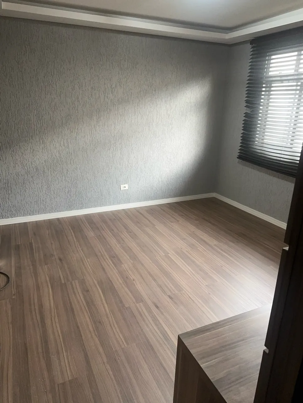 2-bedroom apartment with wood or laminate floors in Curitiba — photo 4