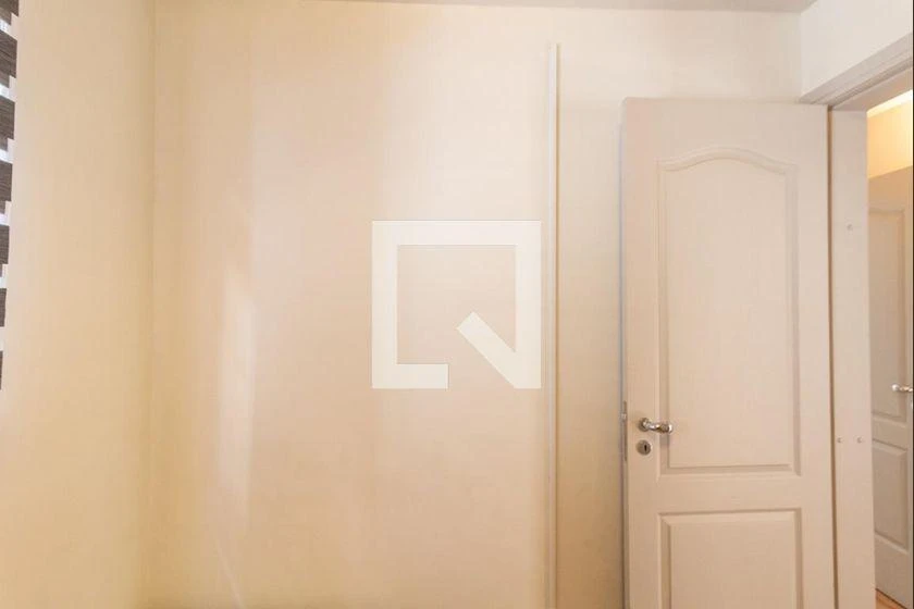 2-bedroom apartment in a building with a pool — photo 33