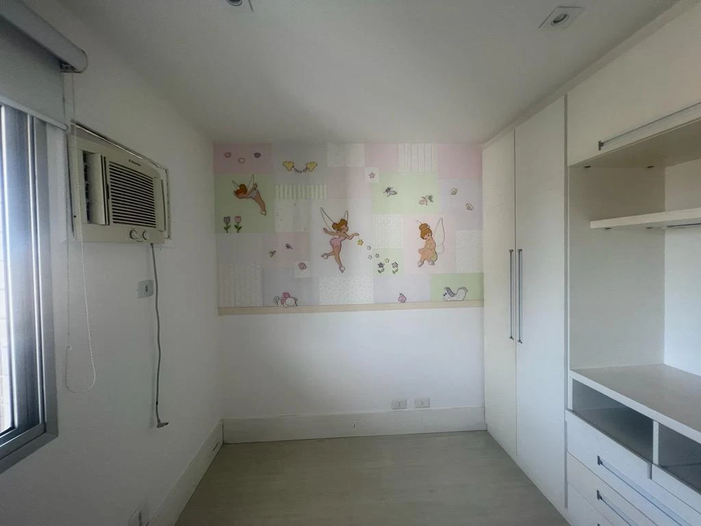 200 m² duplex apartment with 3 bedrooms and 6 bathrooms — photo 8