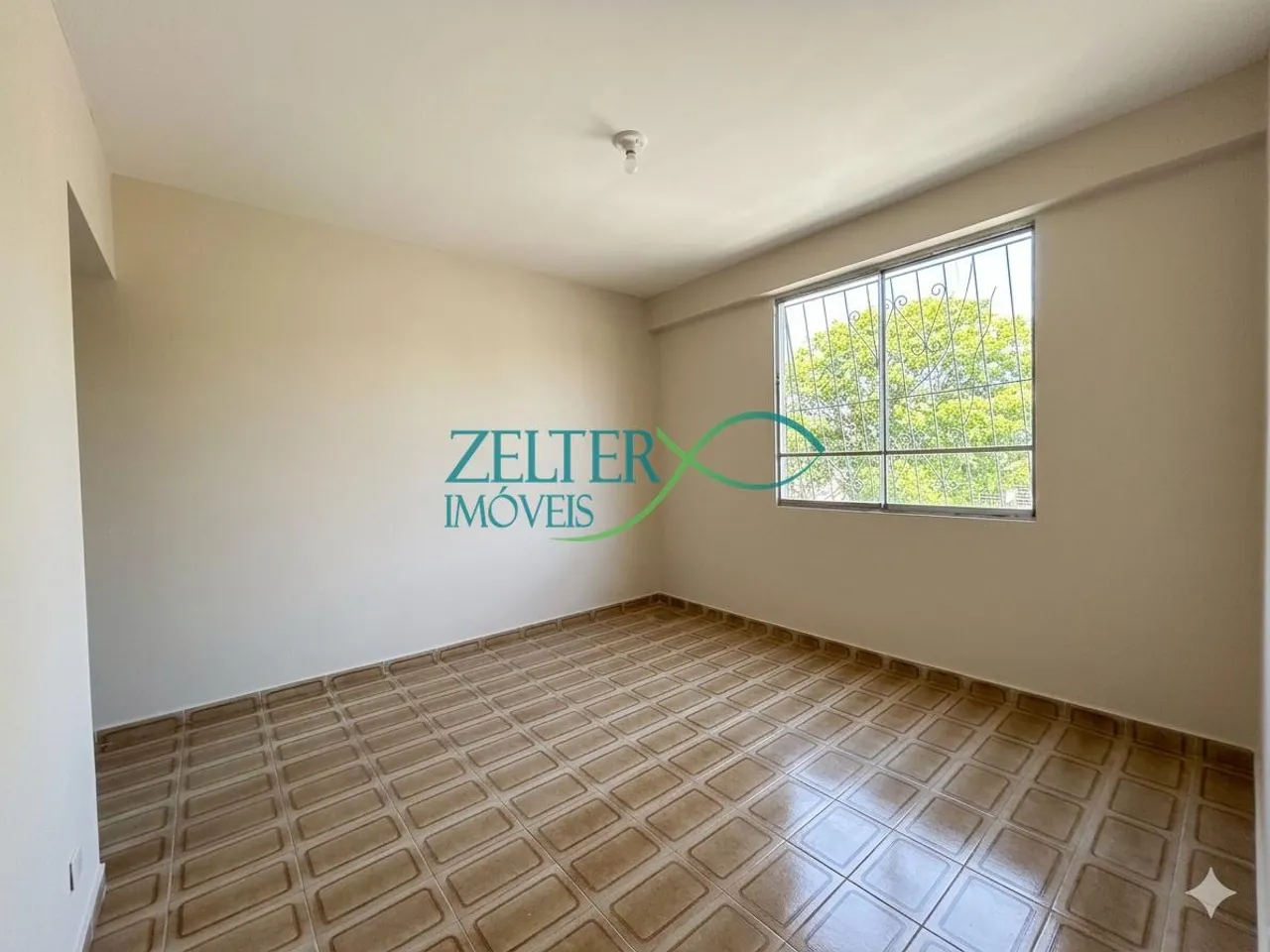 Unfurnished 2-bedroom apartment with 1 parking space — photo 3