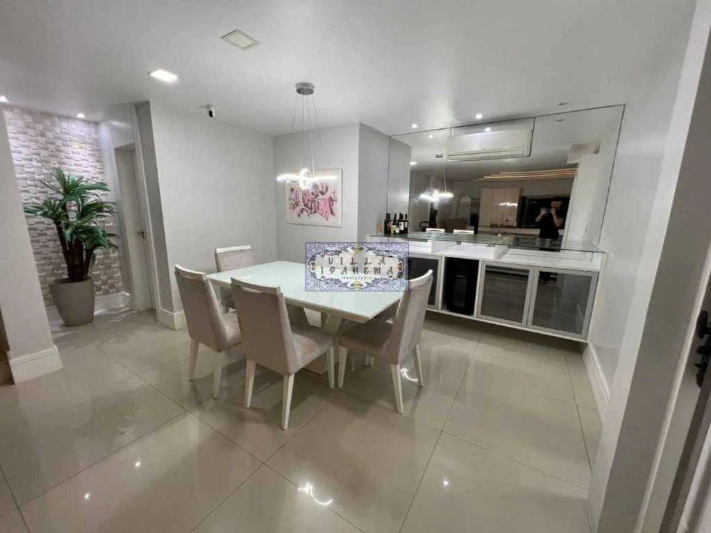 Casa triplex com 420 m² e 5 suítes, área gourmet — photo 6