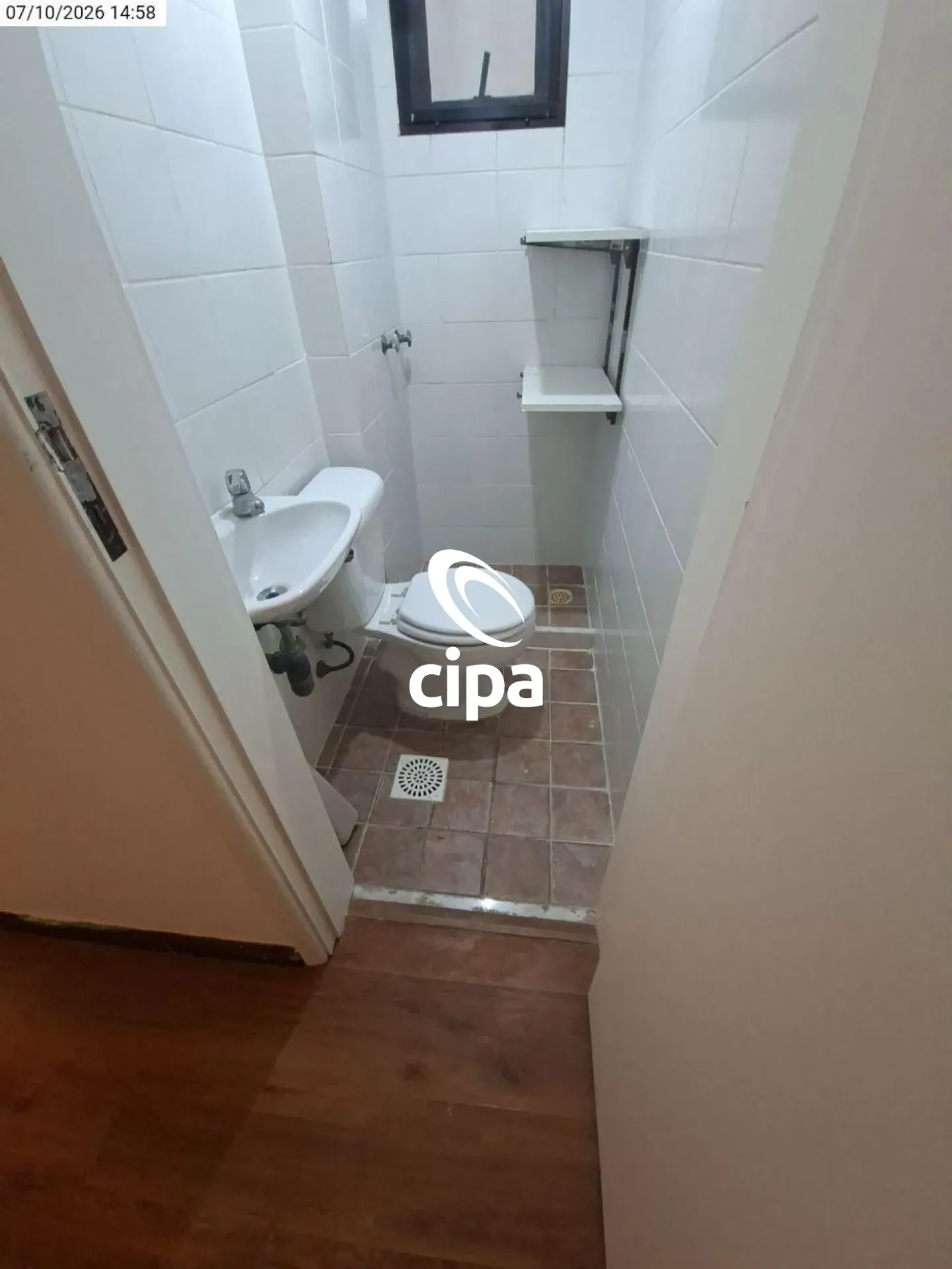 Apartment, 179 m², with wood or laminate floors — photo 26