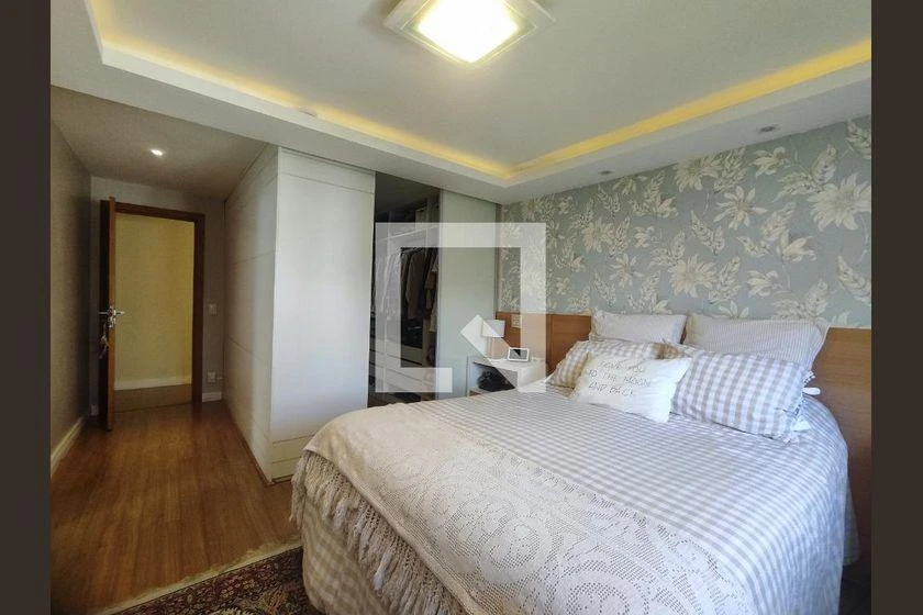 Rental apartment with 4 bedrooms, 360 m² and a balcony — photo 30