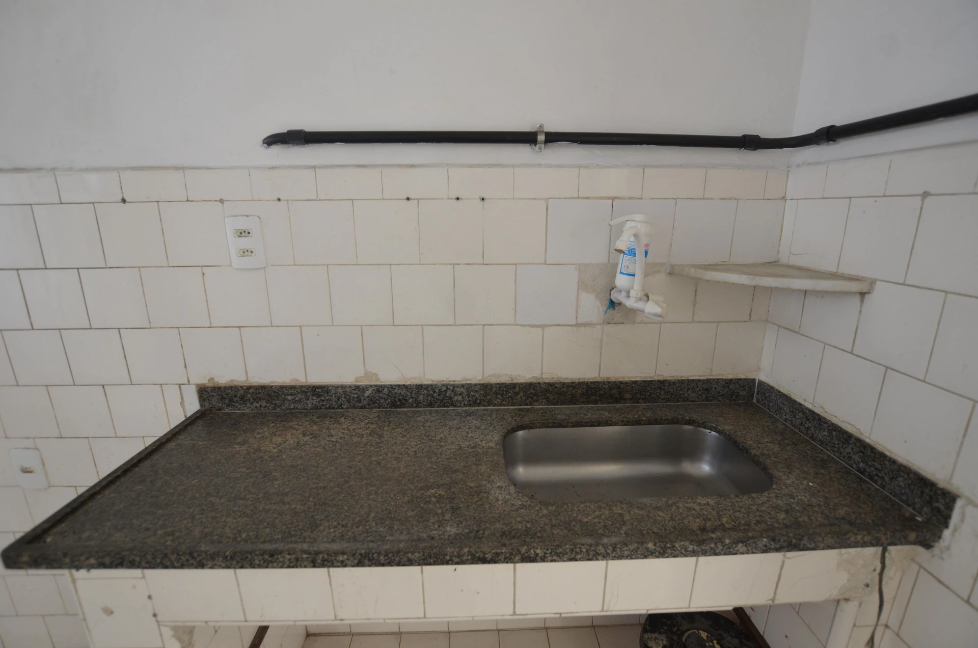 Unfurnished rental apartment with 2 bedrooms