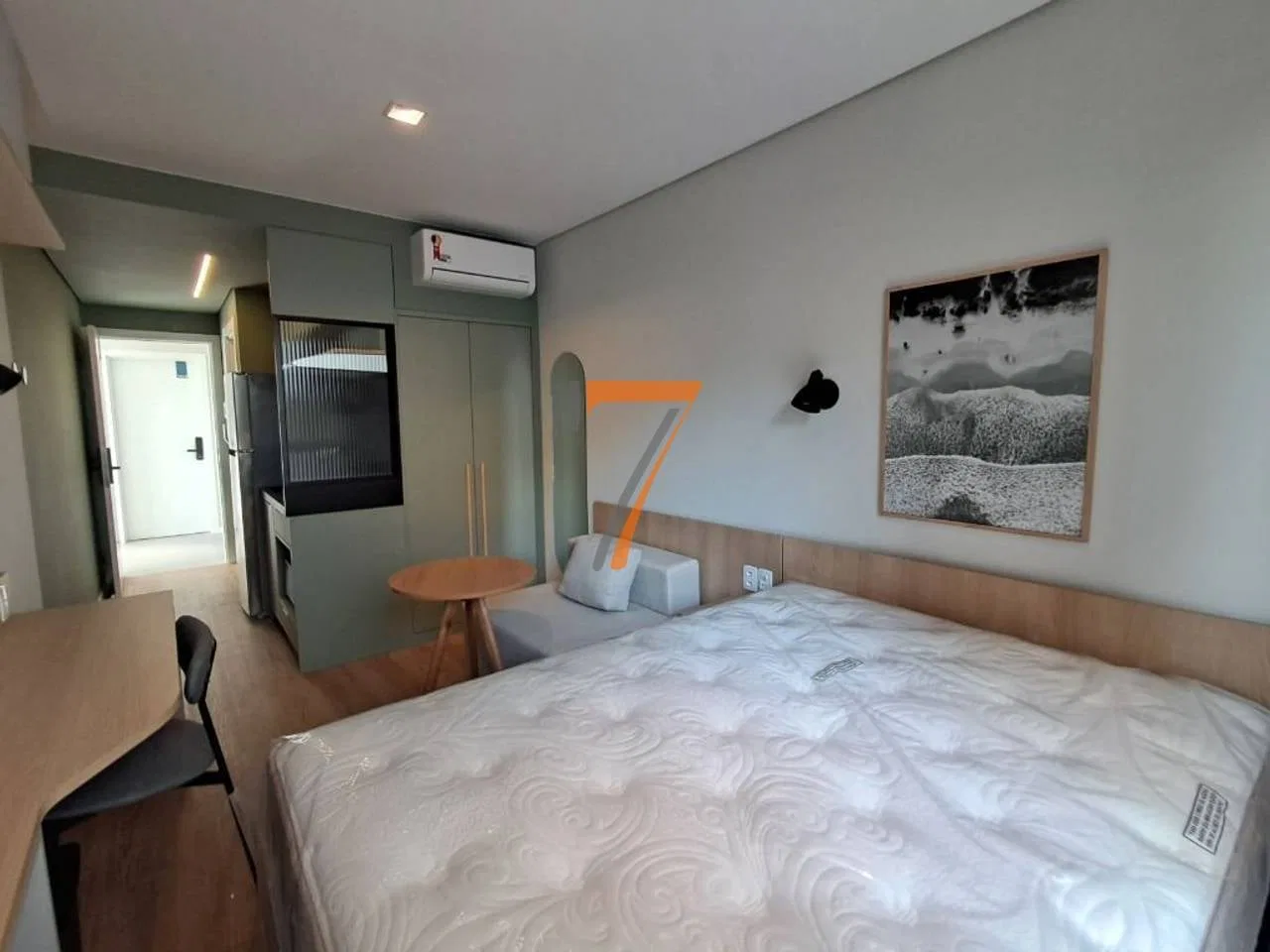 Studio mobiliado de 30 m² com 1 dormitório e 1 banheiro — photo 3
