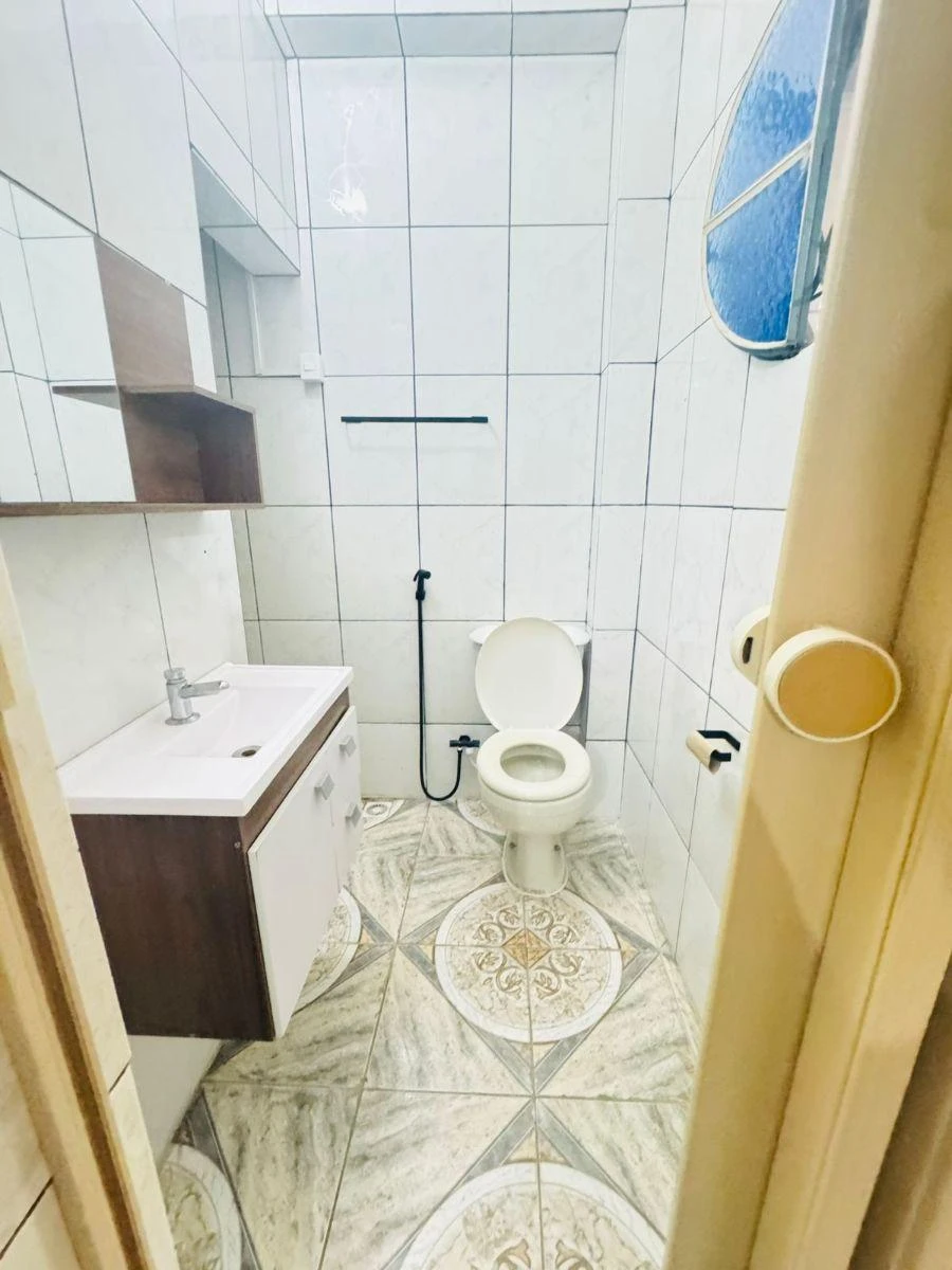 1-bedroom apartment on the 2nd floor, no parking included — photo 4