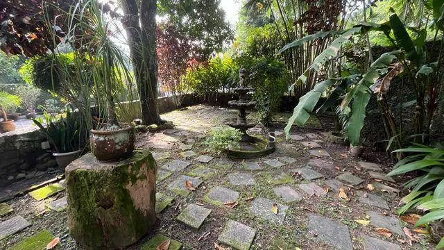 Furnished house, 395 m², with a glass-enclosed balcony — photo 7