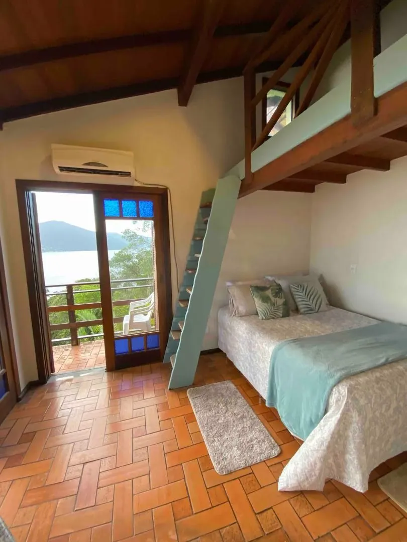 House with 3 bedrooms and glazed balcony — photo 12