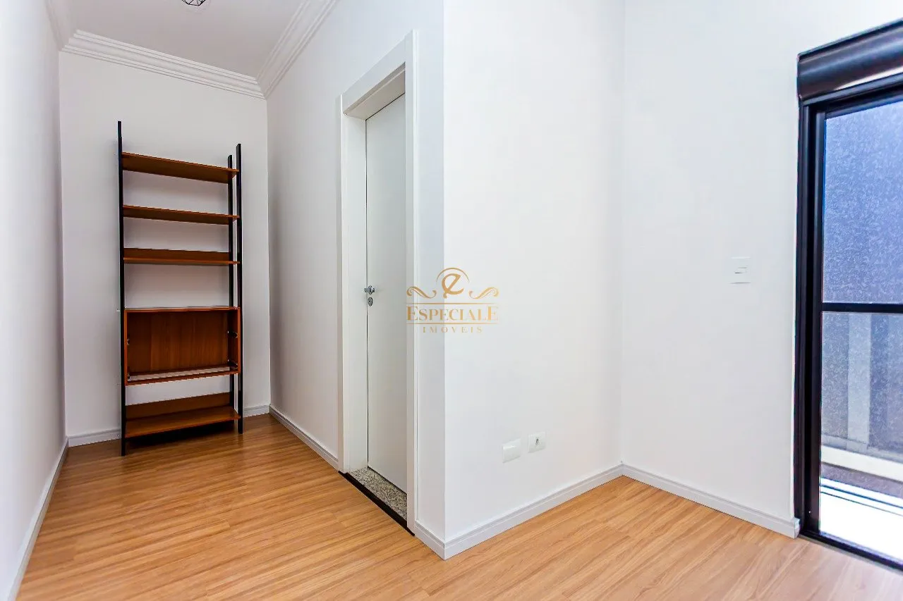 House in a condo with 3 bedrooms and 4 bathrooms — photo 23
