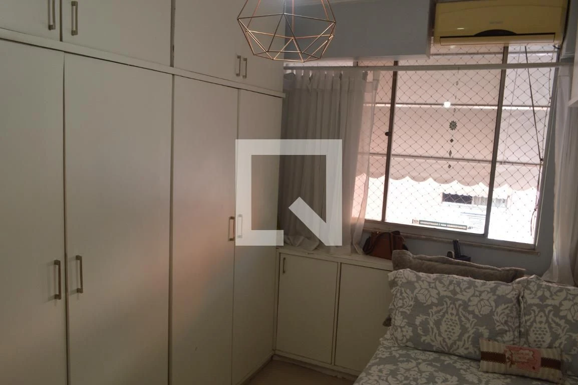 3-bedroom apartment with a bathtub — photo 33