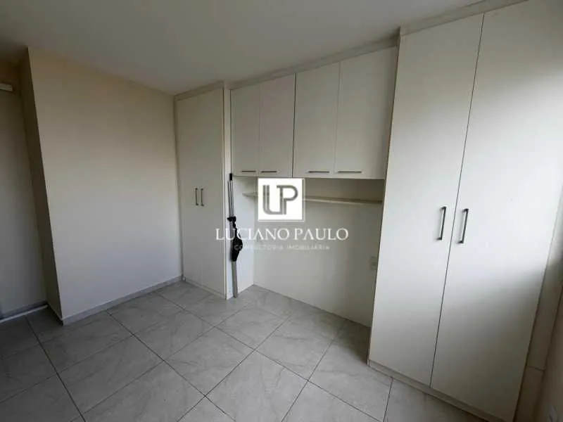 Unfurnished apartment with a balcony and 2 bedrooms — photo 15