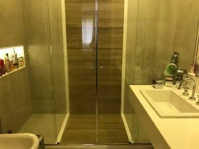 Unfurnished apartment with 3 bedrooms and 5 bathrooms — photo 30