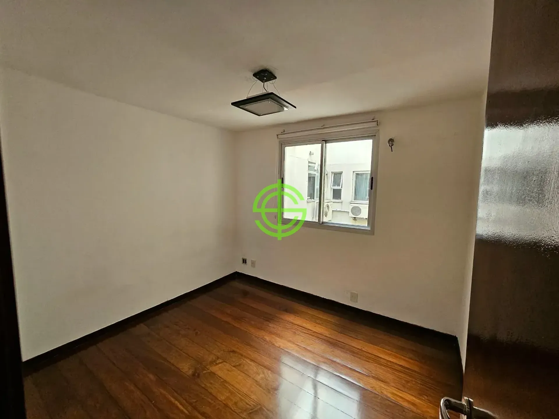 Apartamento com 3 quartos, 4 banheiros e cozinha fechada — photo 33