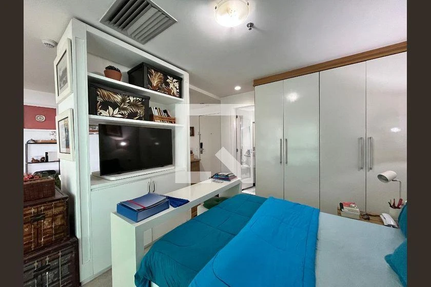 Apartamento mobiliado, 48 m², com janelas do piso ao teto — photo 15