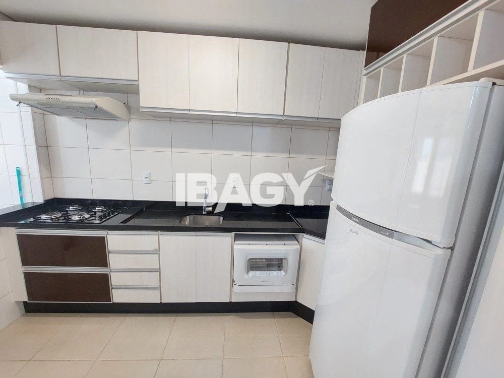 Apartamento amueblado de 77 m² con 2 dormitorios y suite — photo 2