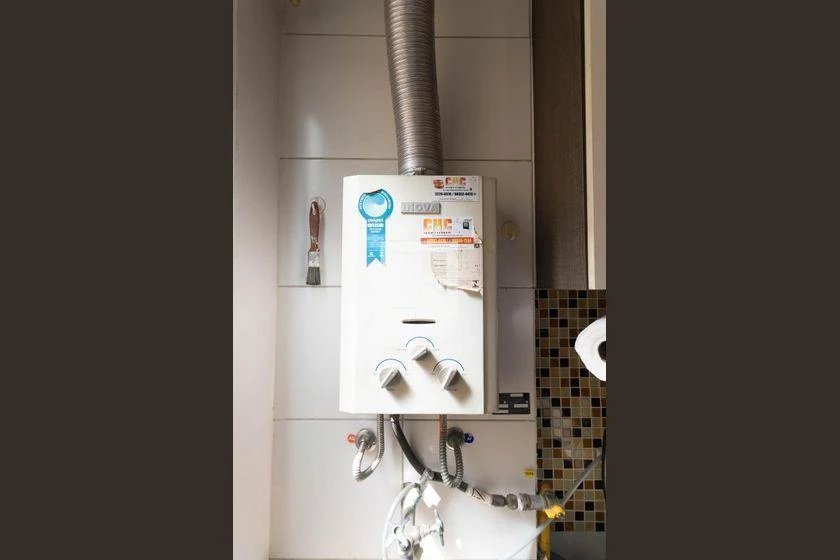 50 m² apartment with a home office and a washing machine — photo 12