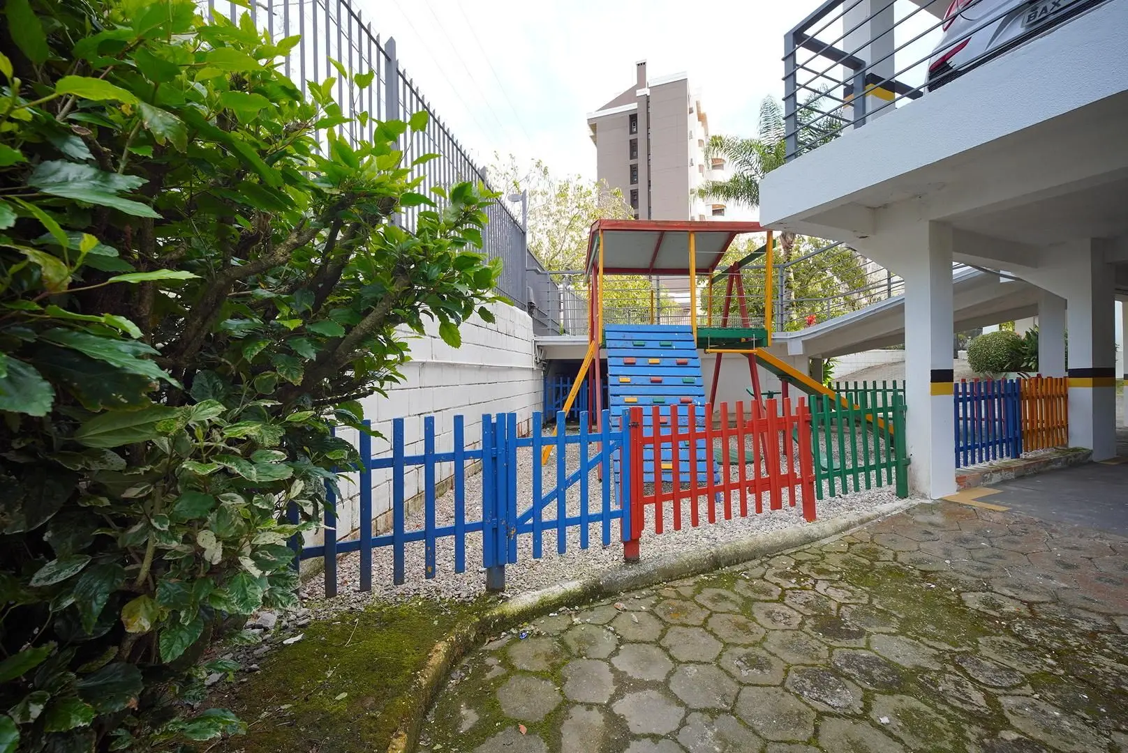 Park view in a 2-bedroom apartment, 52 m² — photo 17