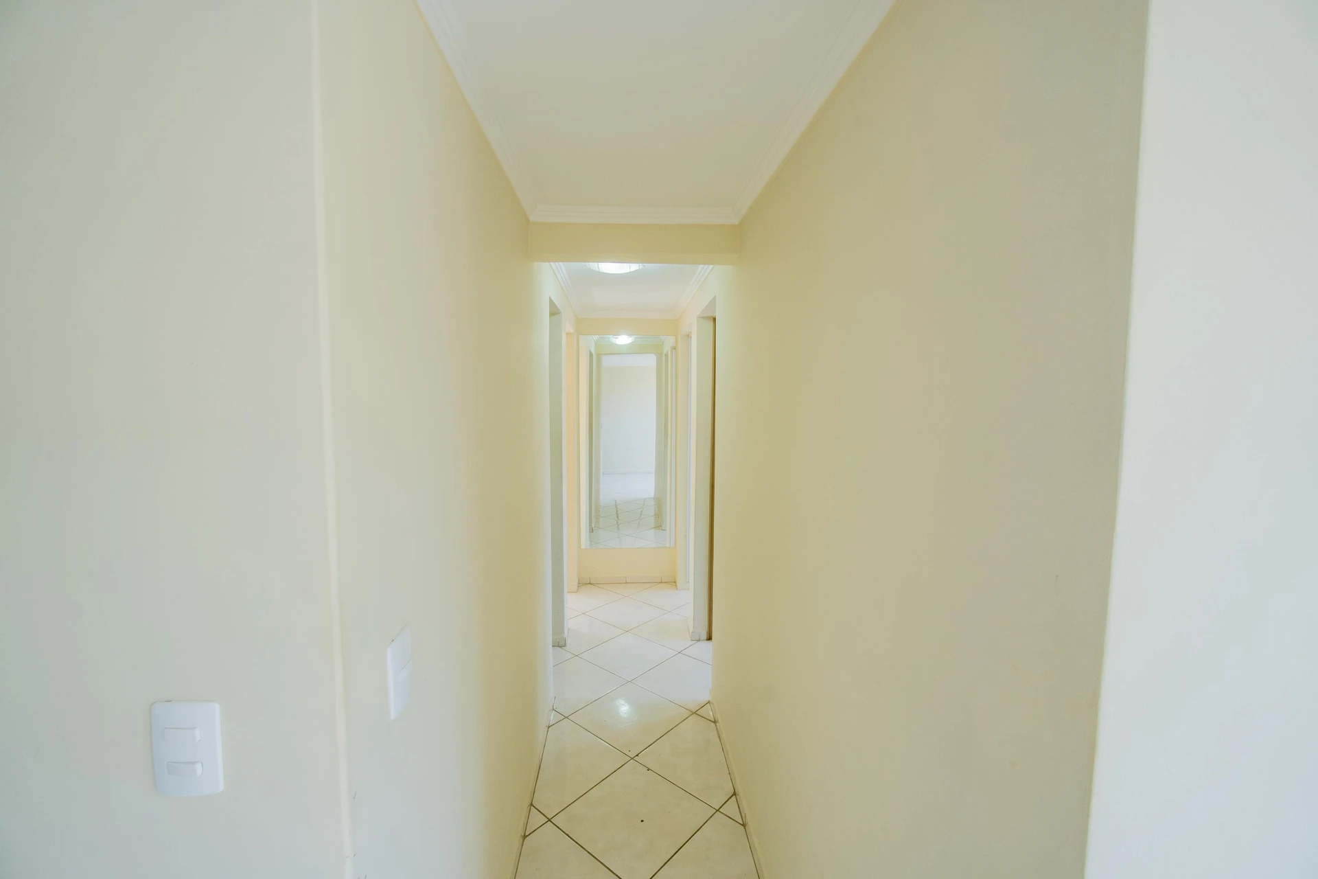 3-bedroom apartment with a washing machine in Curitiba — photo 32