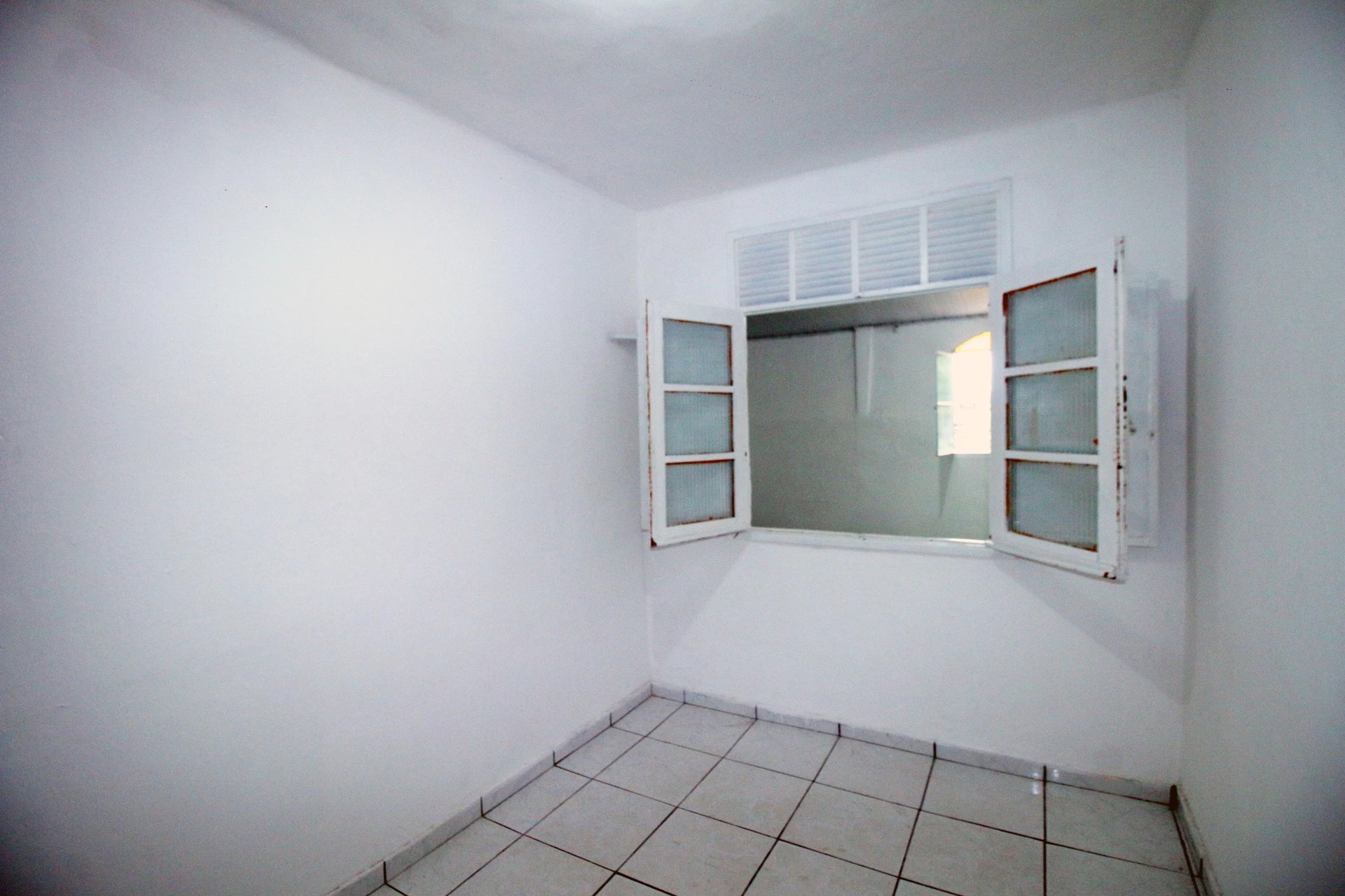 Rental house with 3 bedrooms, balcony and private yard — photo 23