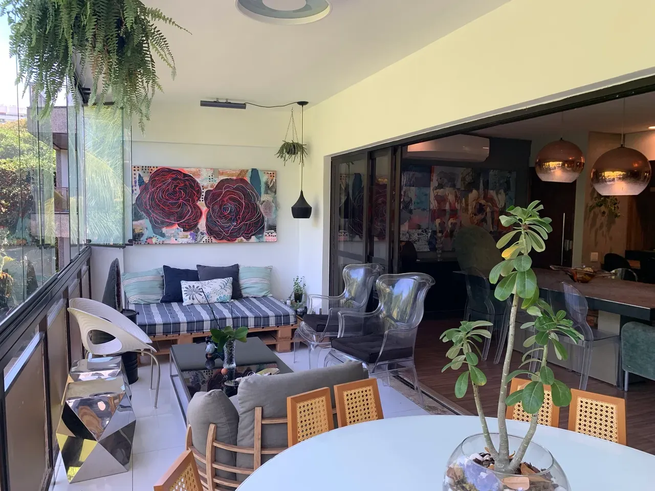 Furnished apartment with open-plan kitchen and 4 bedrooms