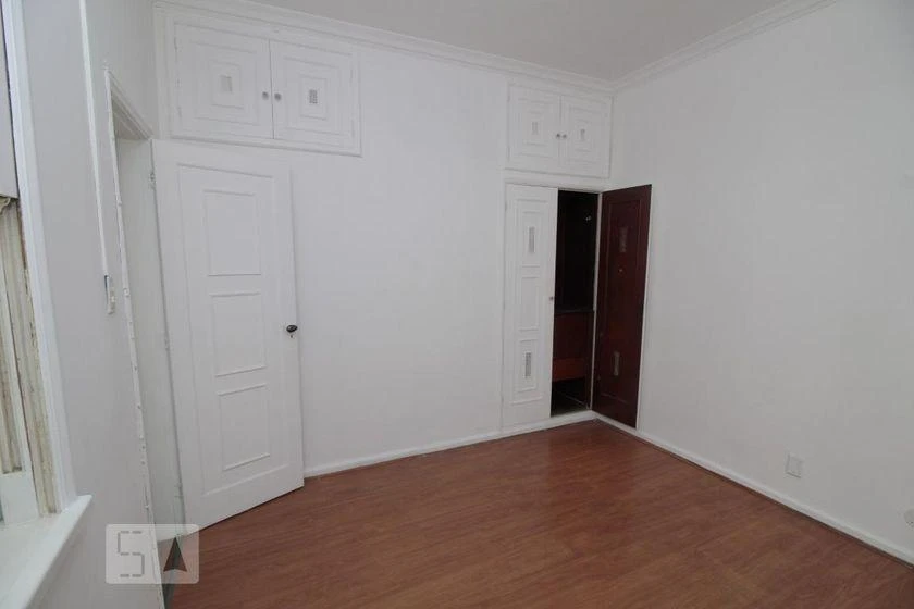 Apartment, 180 m², with wood or laminate floors — photo 7