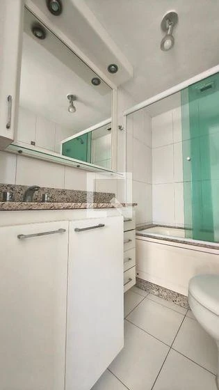 87 m² apartment with a bathtub and floor-to-ceiling windows — photo 18