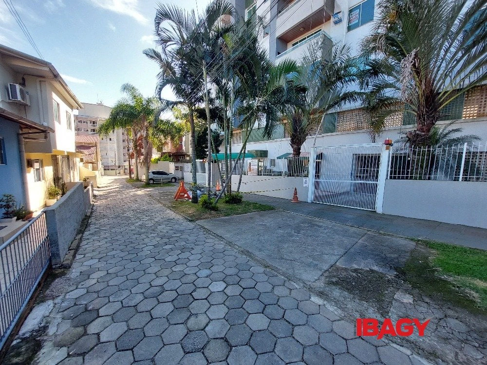 Departamento de 3 dormitorios con parrilla privada — photo 9