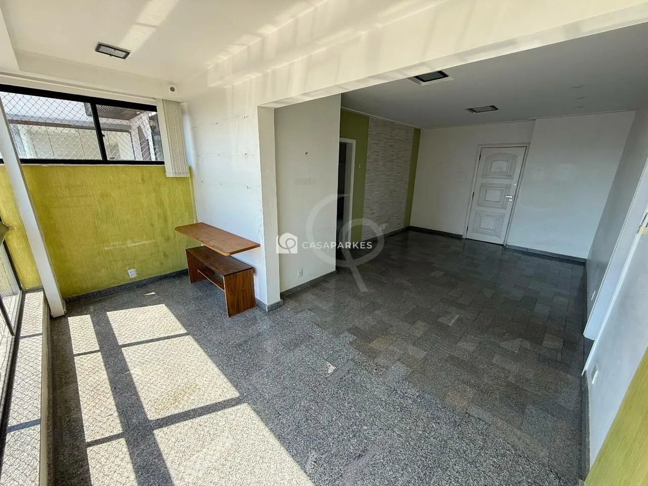 1-bedroom apartment with 2 bathrooms and balcony — photo 7