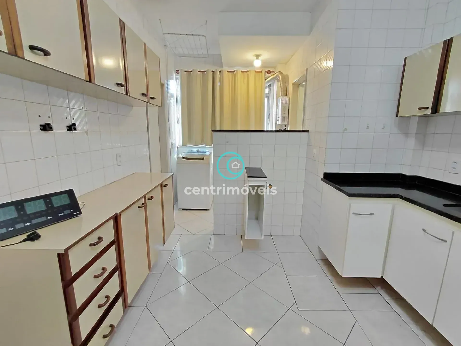 Rental apartment with 2 bedrooms, 2 baths and a balcony — photo 28