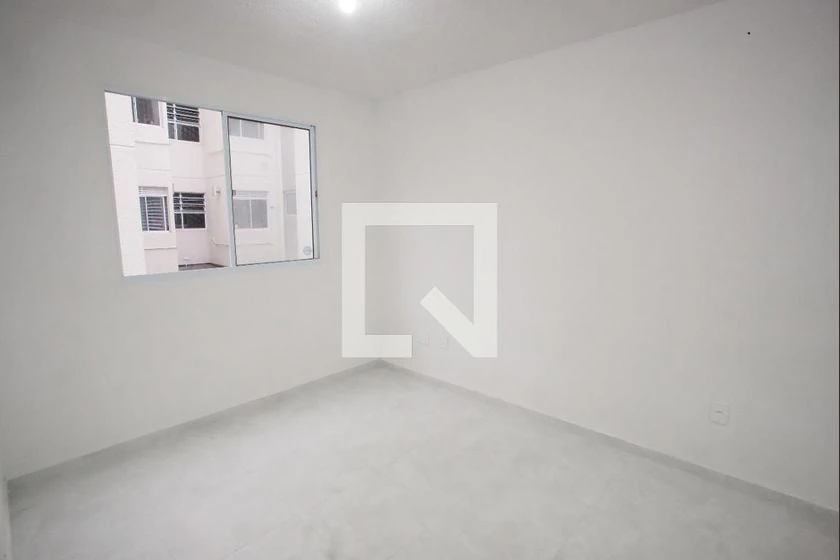Невмебльована квартира 42 м² з 2 кімнатами та паркомісцем — photo 13