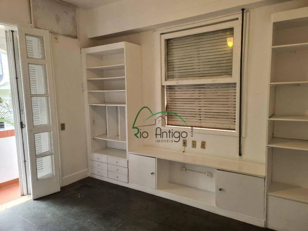 Home office in a 3-bedroom apartment, 110 m² — photo 12