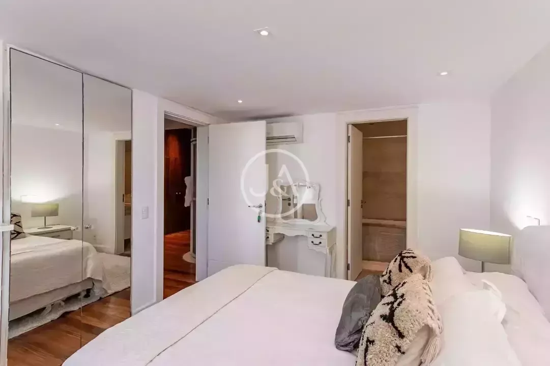 Casa con 5 dormitorios y 5 baños de 700 m² — photo 19