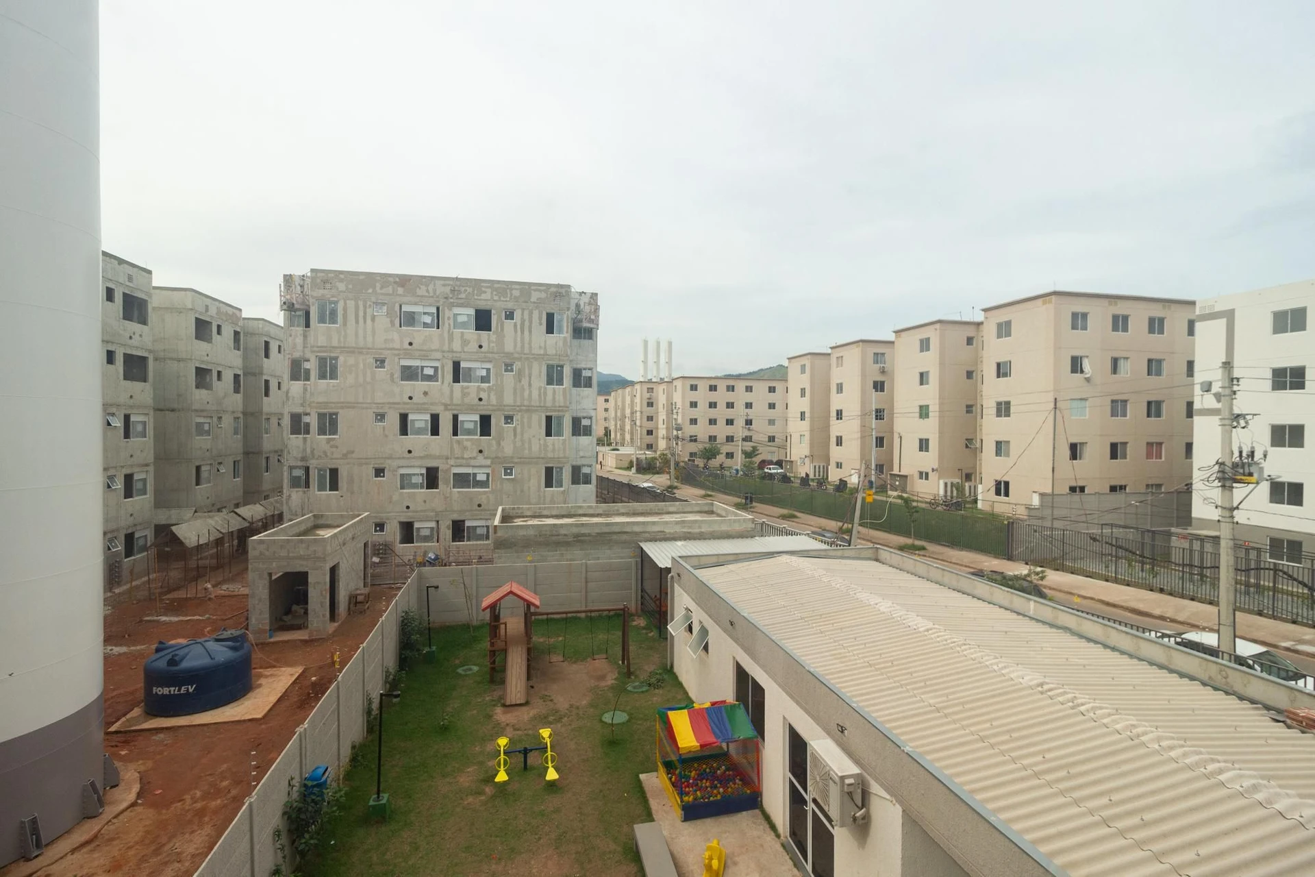 Apartamento para alugar com 2 quartos e 1 banheiro — photo 34