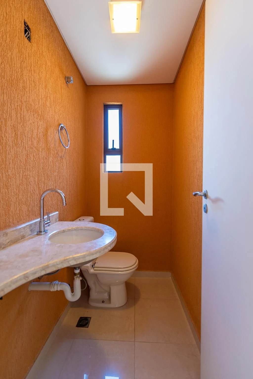 Furnished apartment, 130 m², with a jacuzzi — photo 45