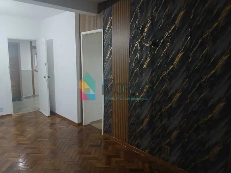 Furnished apartment with 2 bedrooms and a city view — photo 18