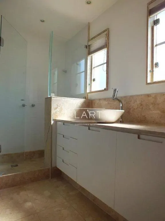 House with 4 bedrooms and 5 bathrooms, 962 m² and 2 parking — photo 36