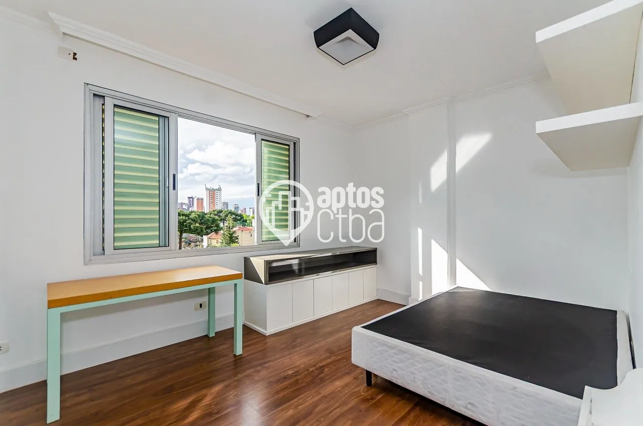 3-bedroom apartment with a home office — photo 4
