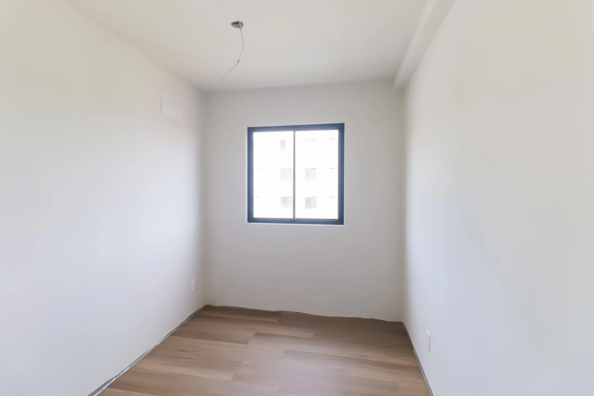 3-bedroom apartment with a grill on the balcony in Curitiba — photo 19