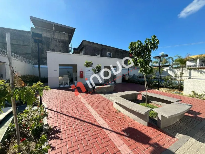 Apartamento de 2 quartos em condomínio com piscina — photo 14