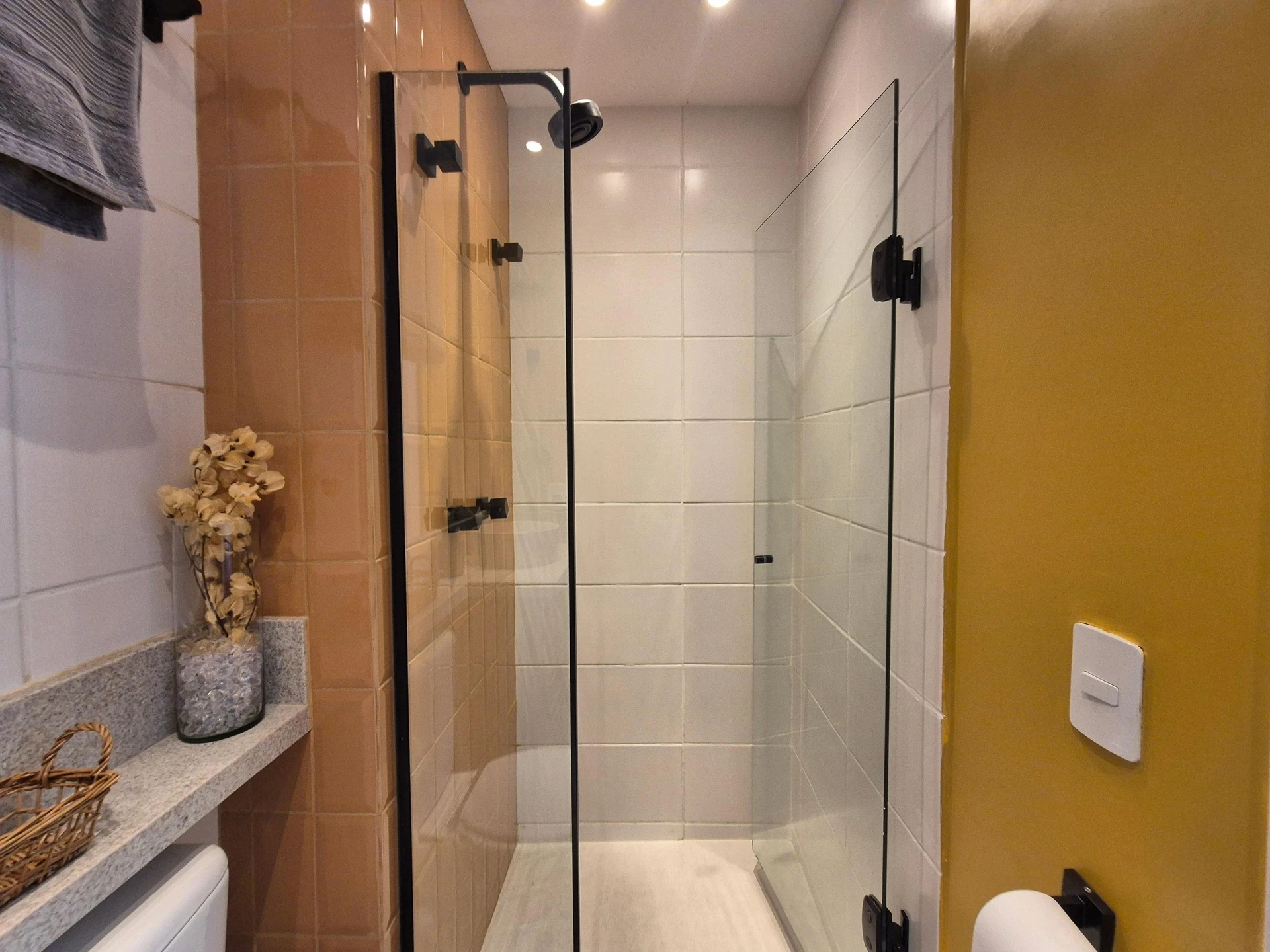 2-bedroom apartment with a home office — photo 44