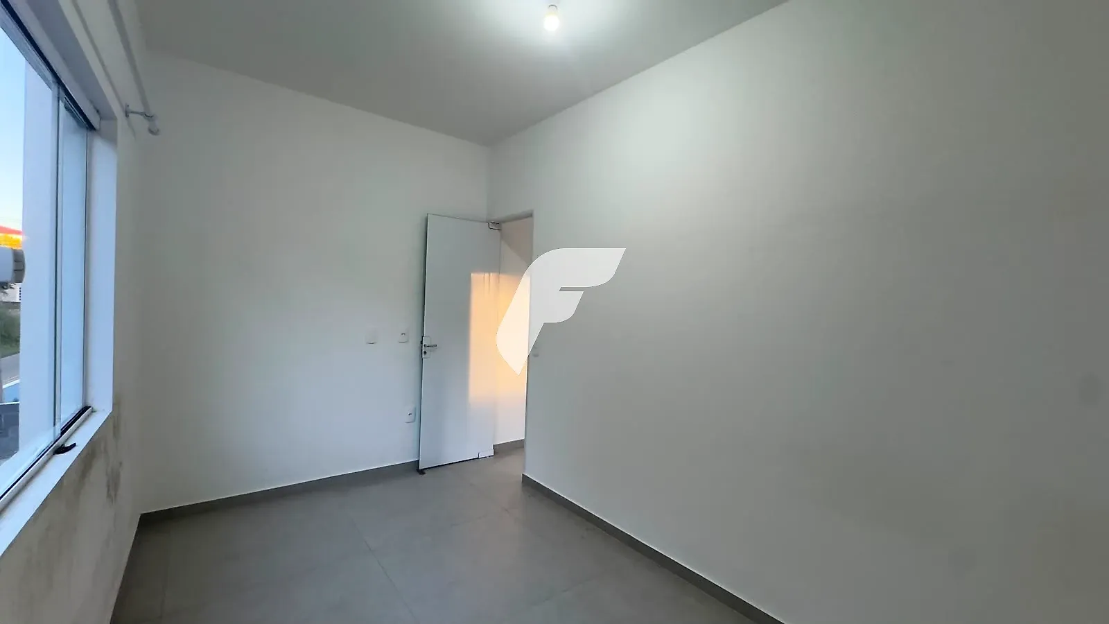 Apartamento de 1 dormitorio con cocina abierta y 30 m² — photo 8