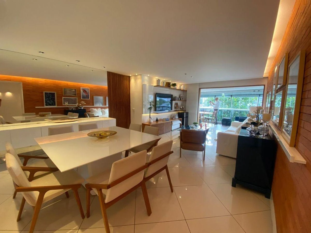 Apartamento mobiliado com 4 quartos e varanda envidraçada — photo 5