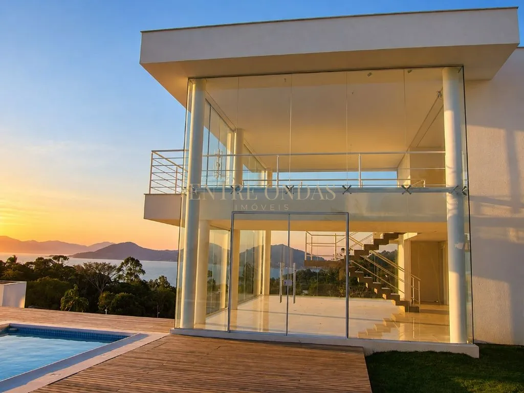 718 m² house with a water view and floor-to-ceiling windows — photo 11