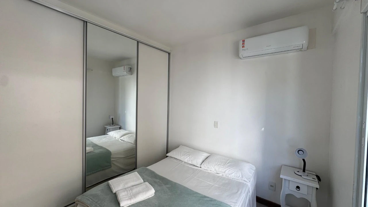 1-bedroom apartment with 69 m² and an open-plan kitchen — photo 3