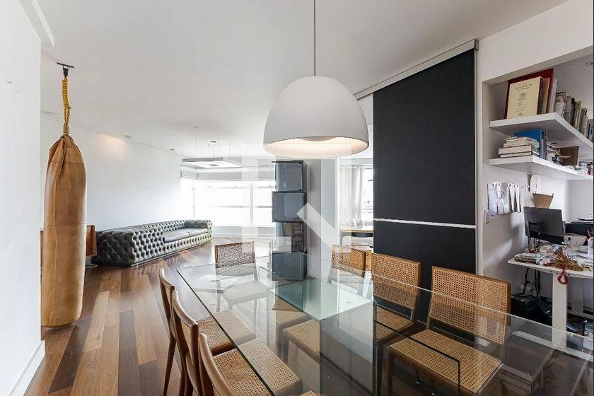 Furnished apartment with 3 en-suite bedrooms and 211 m² — photo 29