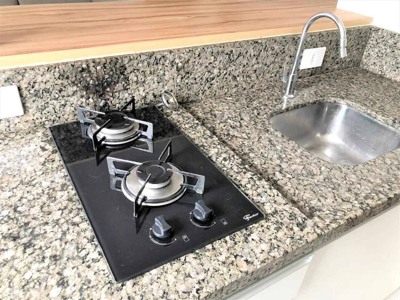 1 quarto e piso de madeira ou laminado: apartamento de 31 m² — photo 9