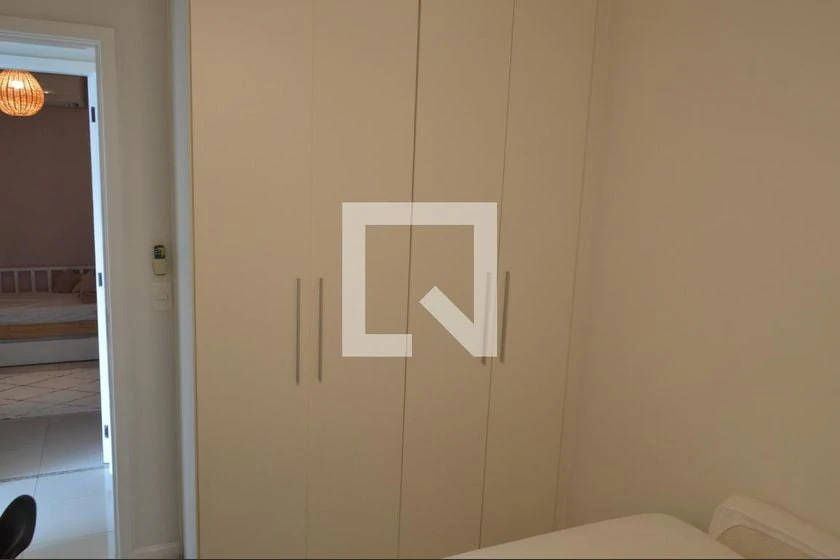 3 quartos e janelas do piso ao teto: apartamento de 85 m² — photo 24